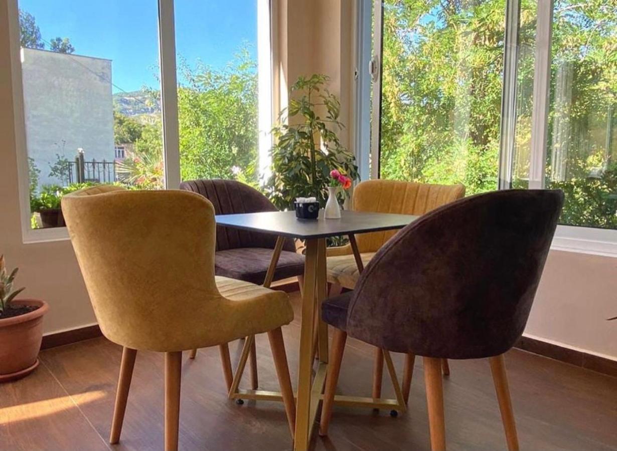R Hotel Zhaban Eksteriør bilde